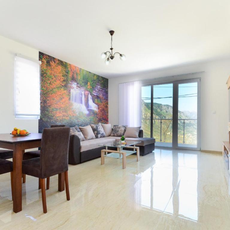 Four Seasons Apartments - Deluxe Apartment - 9