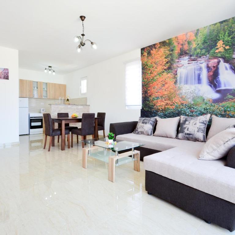 Four Seasons Apartments - Deluxe Apartment - 17
