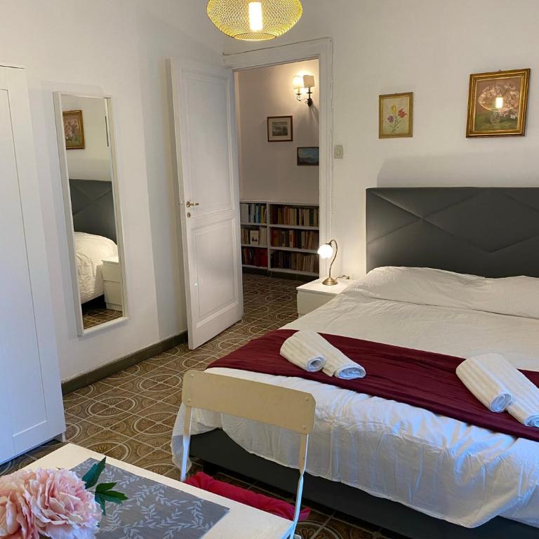 Rooms in San Domenico Maggiore 3 - Camera Matrimoniale Superior - 2