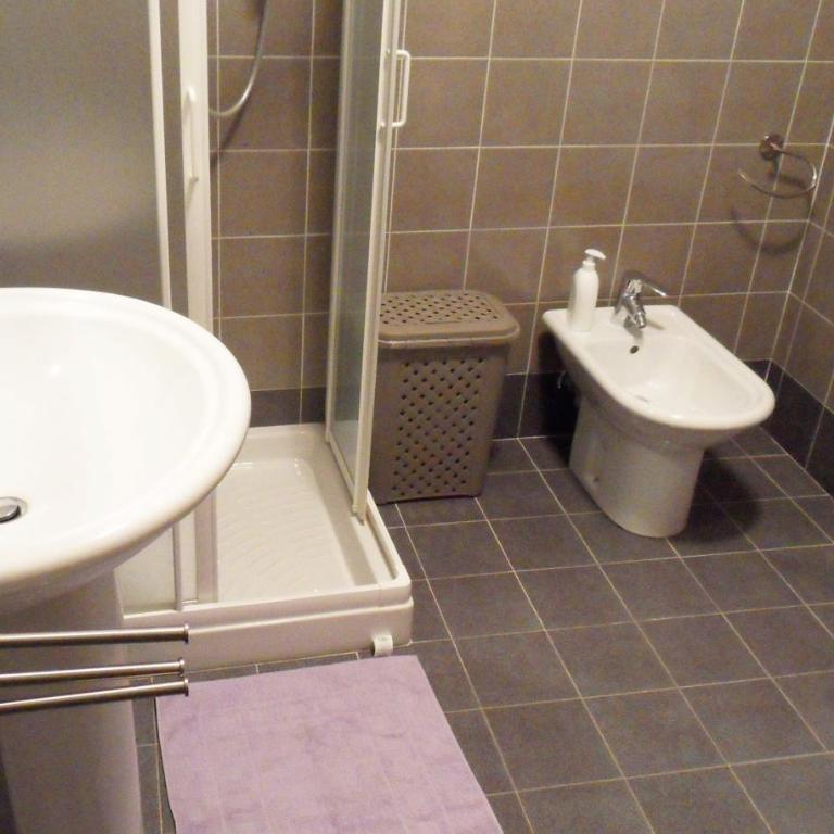 Art&Coffee - Double Room with Private External Bathroom - 16