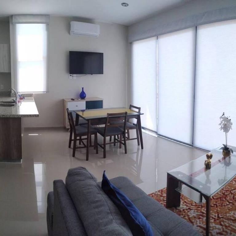 Departamentos Celia en Zona Dorada - Two-Bedroom Apartment - 1