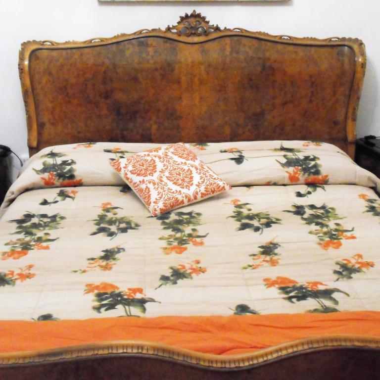 Art&Coffee - Double Room with Shared Bathroom - 5