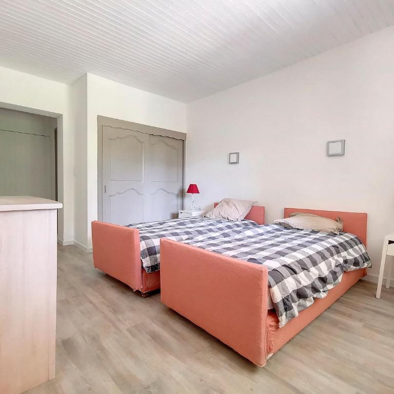 Gites Partage des Eaux L'isle sur la Sorgue - Two-Bedroom Apartment - 8