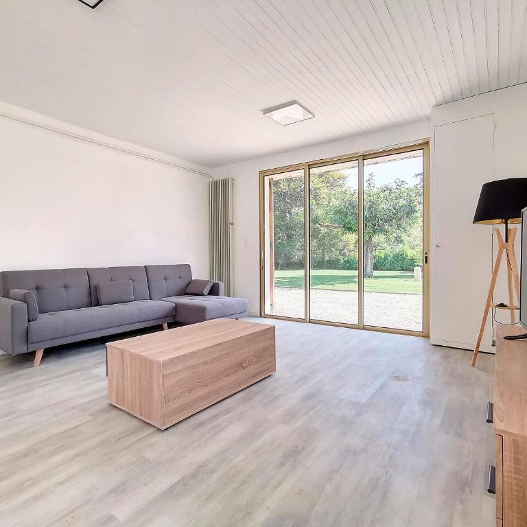 Gites Partage des Eaux L'isle sur la Sorgue - Two-Bedroom Apartment - 13
