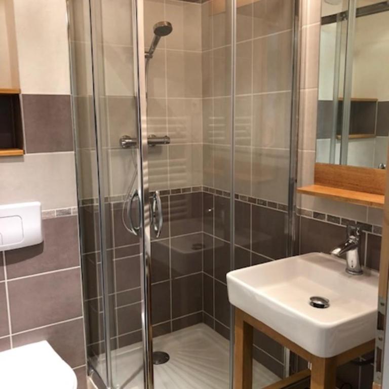 L'Aubepine 2 6-8 personnes au pied des pistes - Appartement avec Balcon - 11
