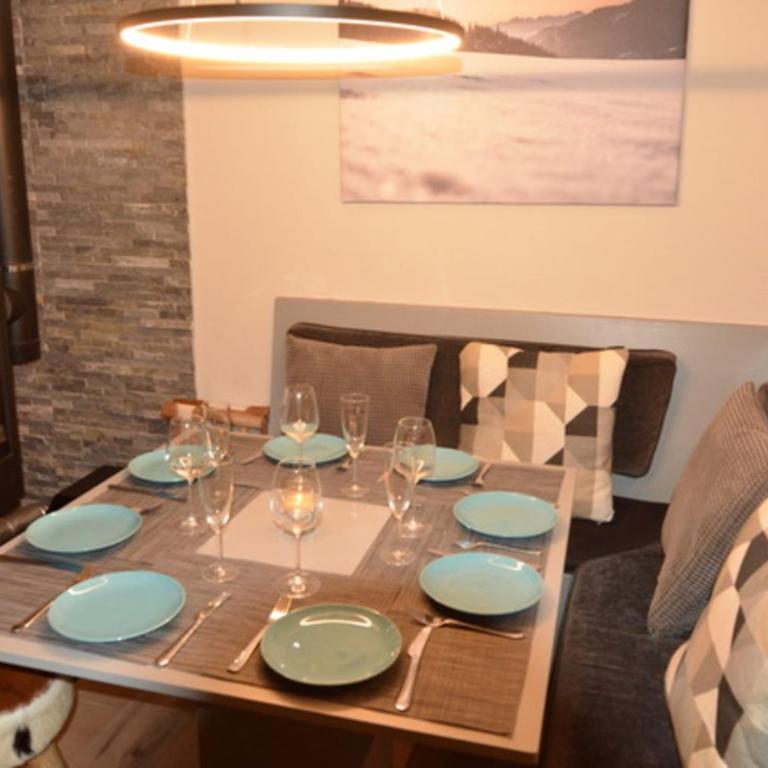 L'Aubepine 2 6-8 personnes au pied des pistes - Appartement avec Balcon - 2