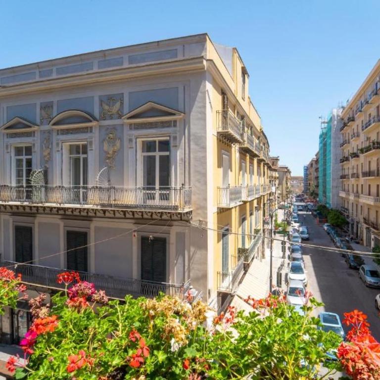 Ballaro' Hotel - Budget Room - Camera King con Balcone - 13
