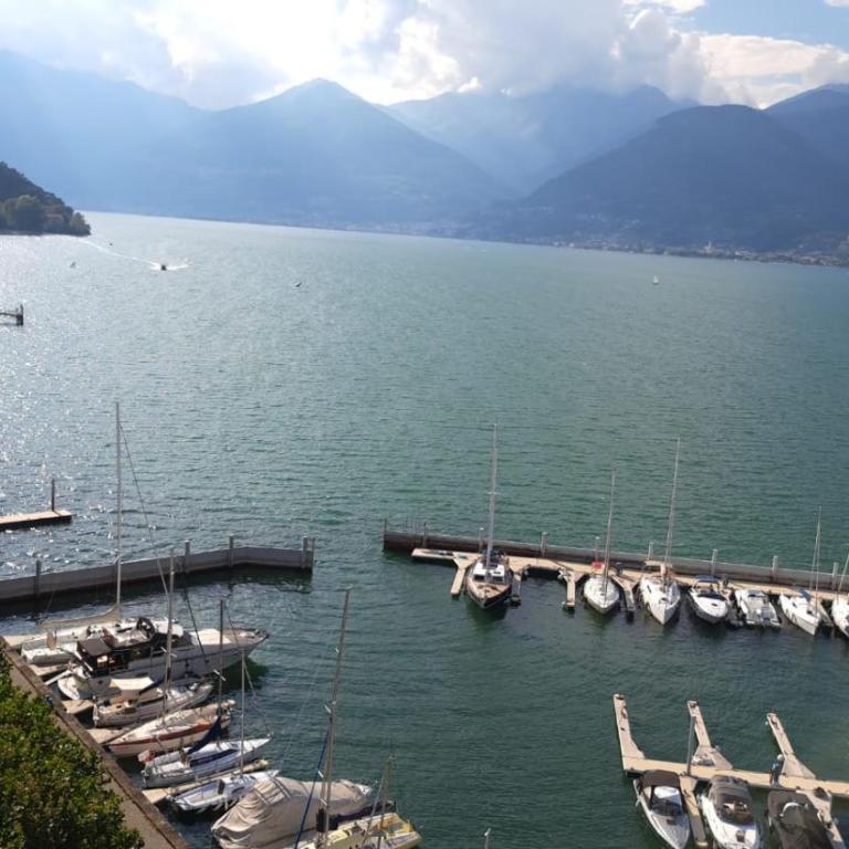 I LAGHEE casette BREVA e TIVANO Lakeside Garden Bike&Boat&Scooter Lake Como - Townhouse - 18