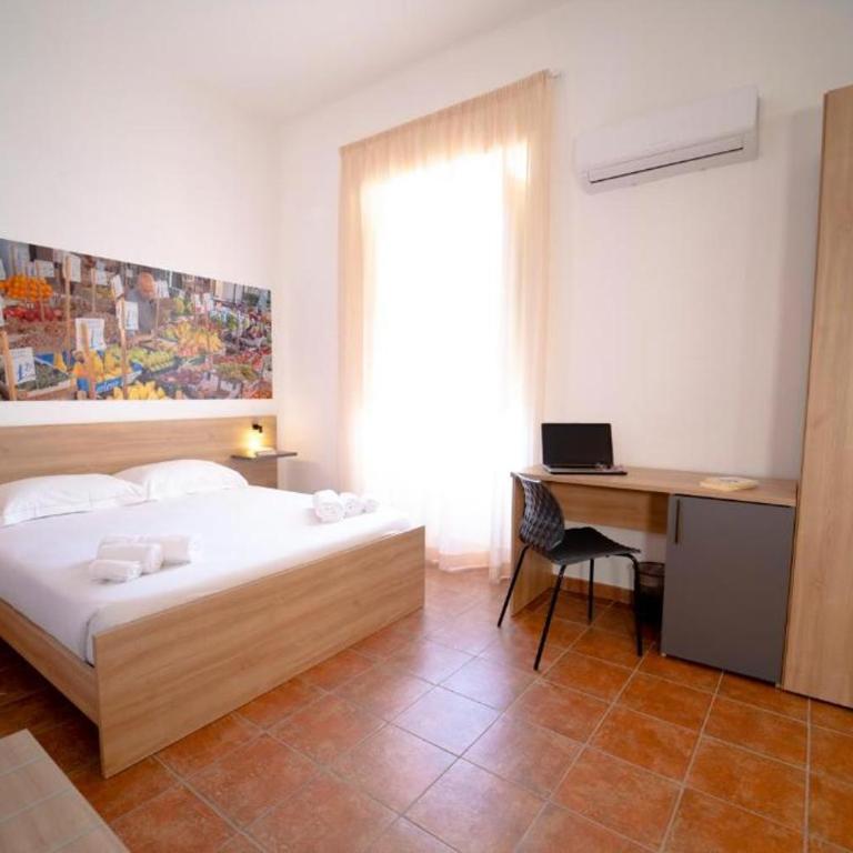 Ballaro' Hotel - Budget Room - Camera Matrimoniale - 12