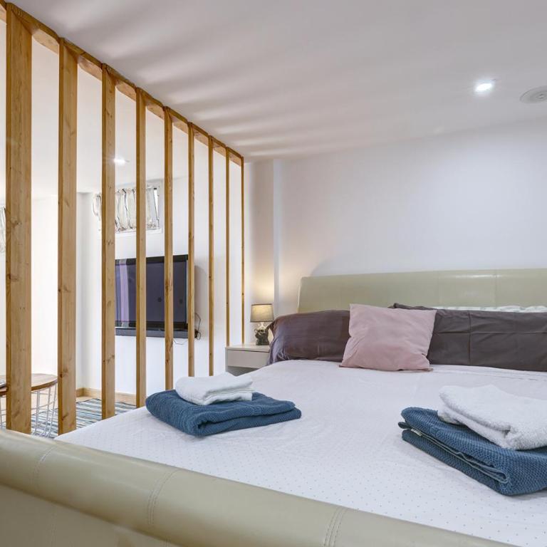 Modern independent studio apt in luxury villa - Apartamento de 1 dormitorio - 10