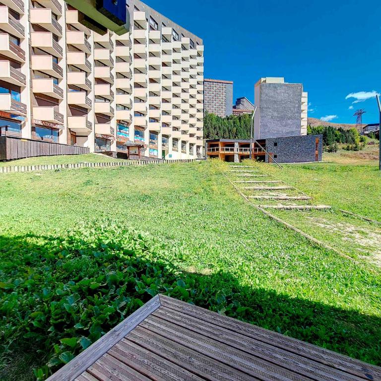 Appartement 2 pièces, skis aux pieds avec terrasse - FR-1-344-961 - Apartment - 13