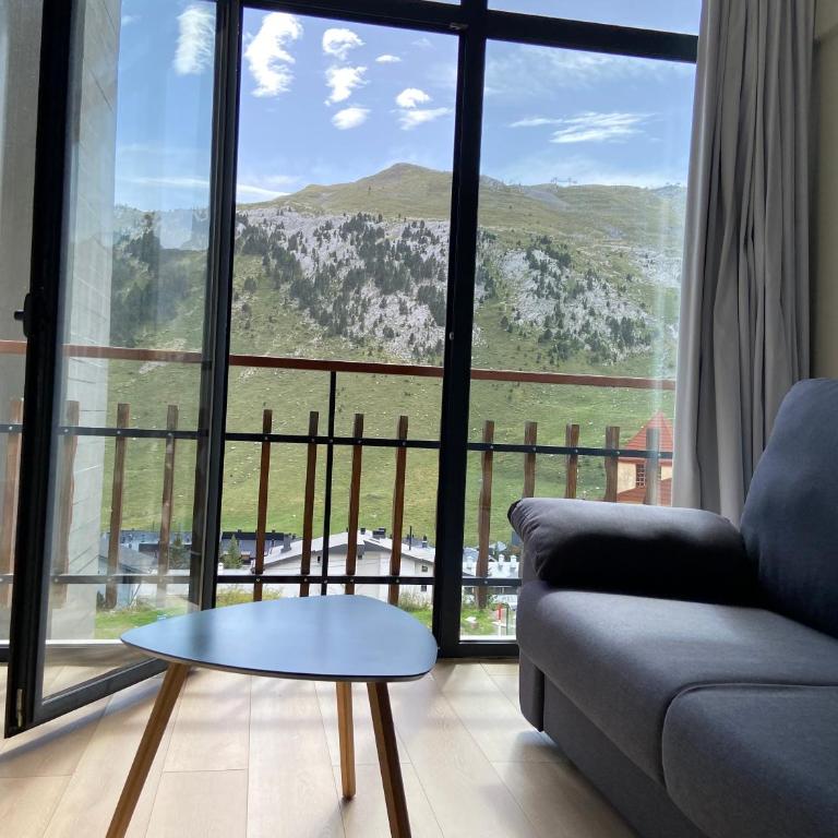 Hotel Edelweiss Candanchú - Chambre Familiale - Vue sur Montagne - 7