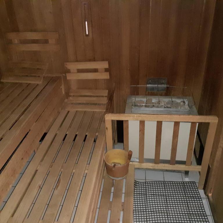 Appartement Wettersteinblick mit Sauna und Pool - Apartment mit Balkon - 8