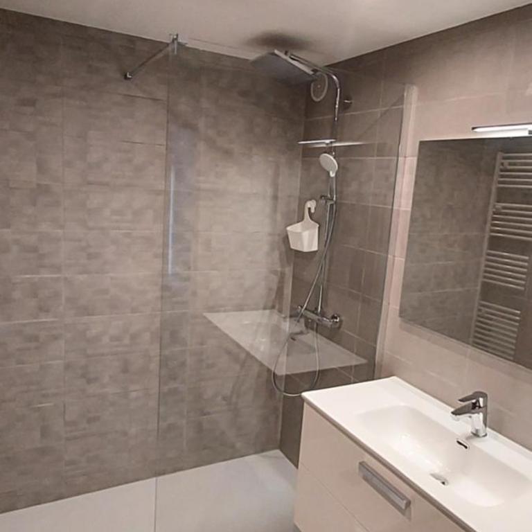 T2 indépendant dans maison Tout confort - Appartement 1 Chambre - 11