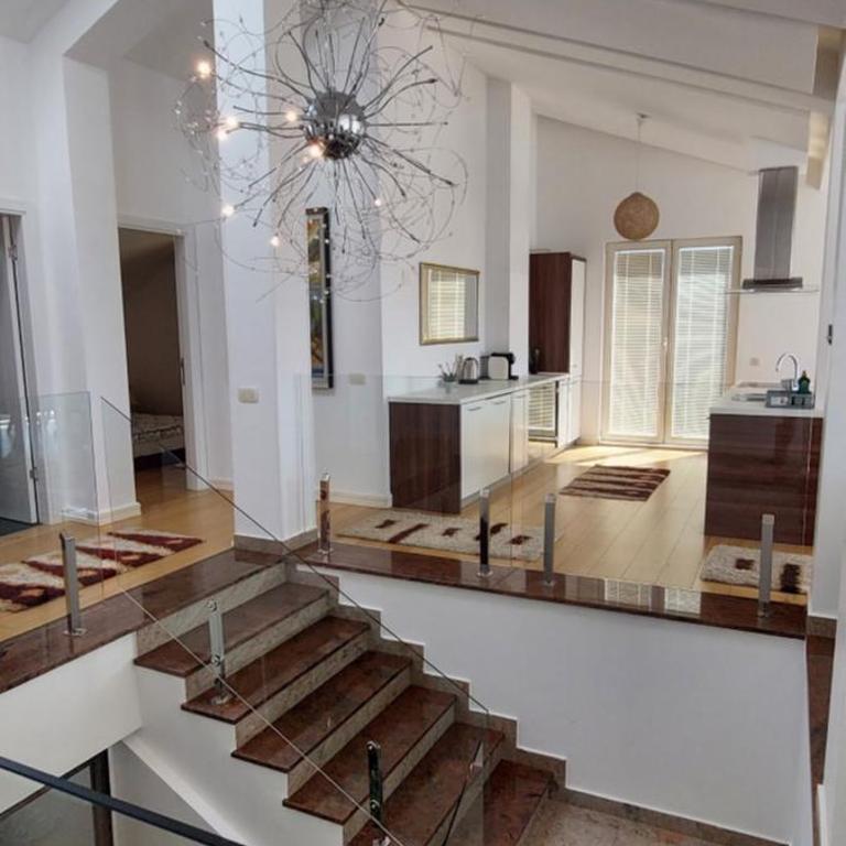 Spa Resort Luxury Apartments - Penthouse Apartment - 2