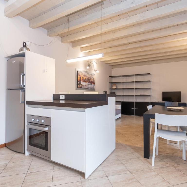 Trilocale Rua Sovera 85 - F&L Aparment - Appartamento con 2 Camere da Letto - 12