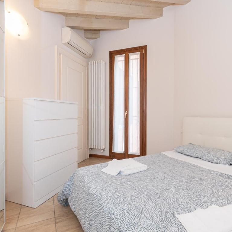 Trilocale Rua Sovera 85 - F&L Aparment - Appartamento con 2 Camere da Letto - 17