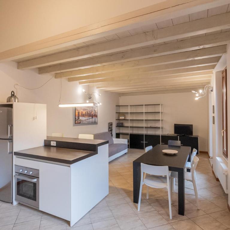 Trilocale Rua Sovera 85 - F&L Aparment - Appartamento con 2 Camere da Letto - 15