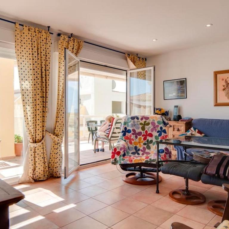 Spectacular penthouse in front of the sea, 200 m2 terrace - Arruzafa Playa - Apartamento de 3 dormitorios - 14