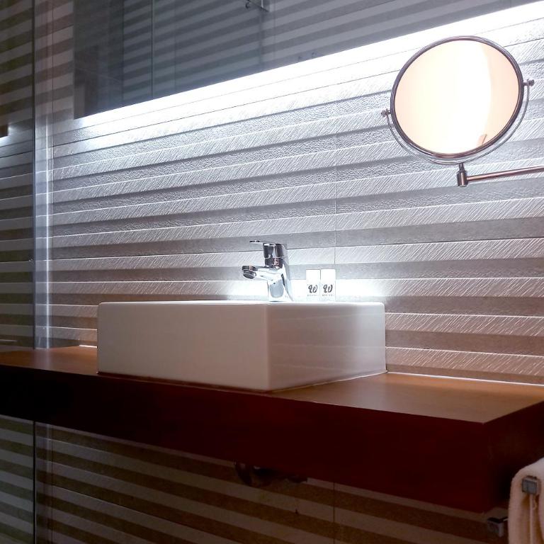 Woohoo Suites Madrid - Junior Suite - 12