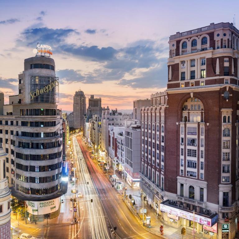 Woohoo Suites Madrid - Junior Suite - 2
