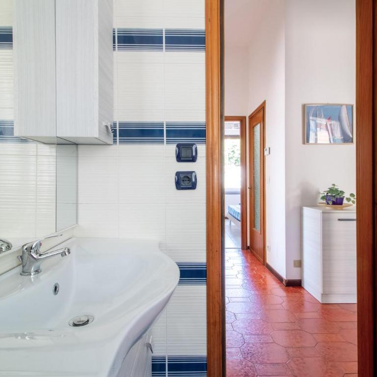 CASA IDA - Appartamento con 2 Camere da Letto - 30