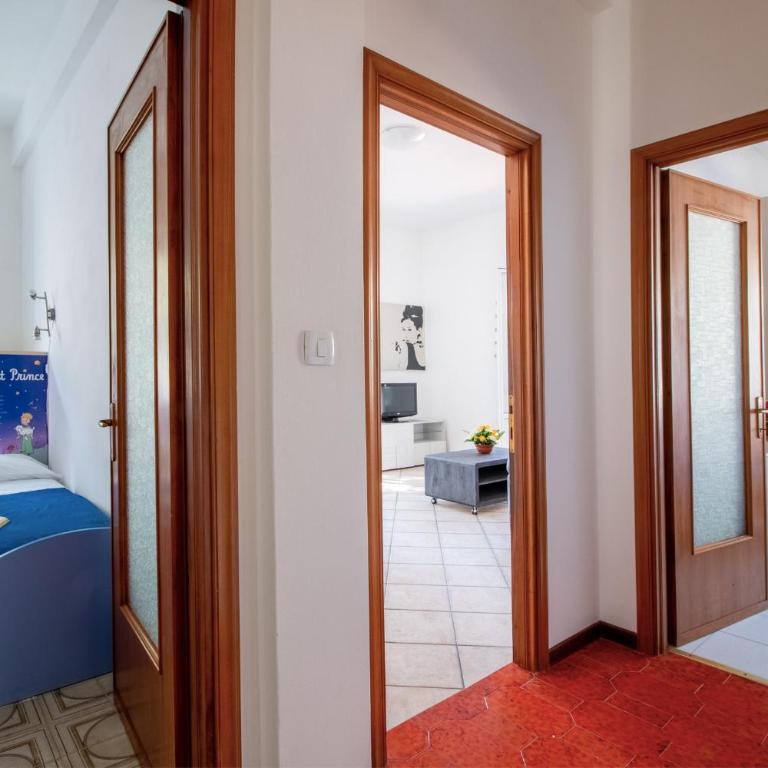 CASA IDA - Appartamento con 2 Camere da Letto - 7