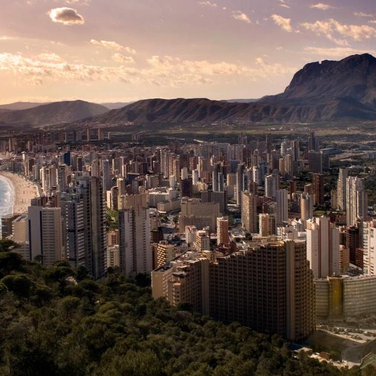Skyline 37 Terraza con vista al mar - Two-Bedroom Apartment - 9