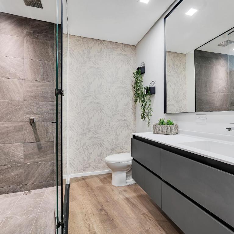 Olive Living Suites by HOUSY HOST - Two-Bedroom Apartment - 7