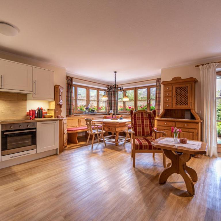 Ferienwohnungen Frick - Apartment mit Terrasse - 1