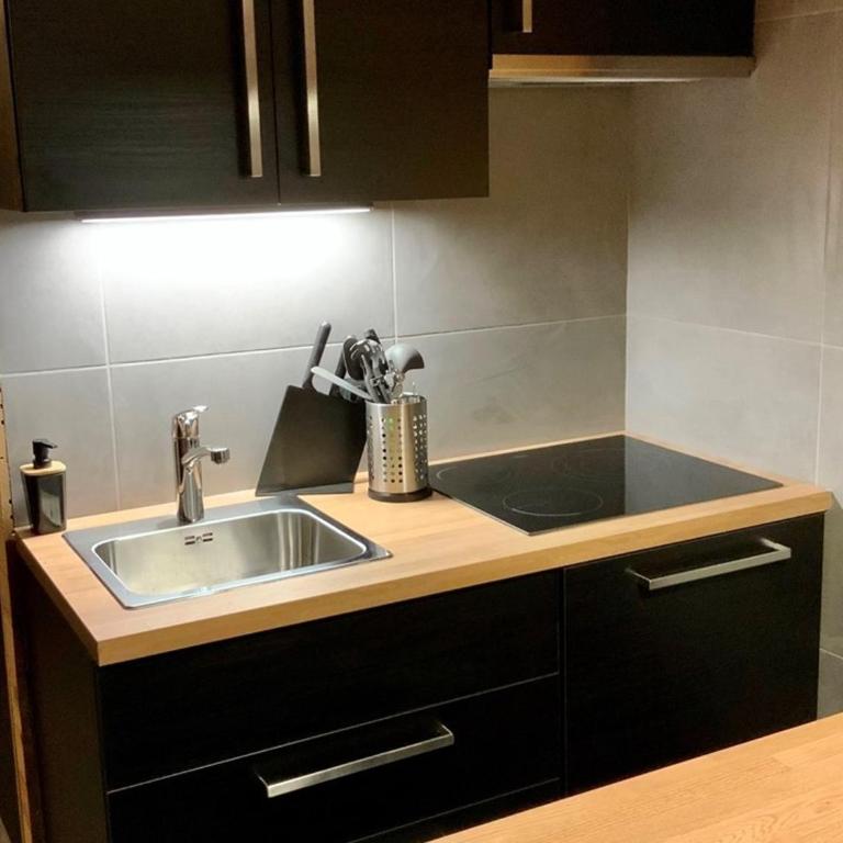Appartement Rénové à Val Thorens - 4 Pers, 1 Ch + Cabine, Wifi, Skis aux Pieds, Balcon - FR-1-637-44 - Apartment - 2