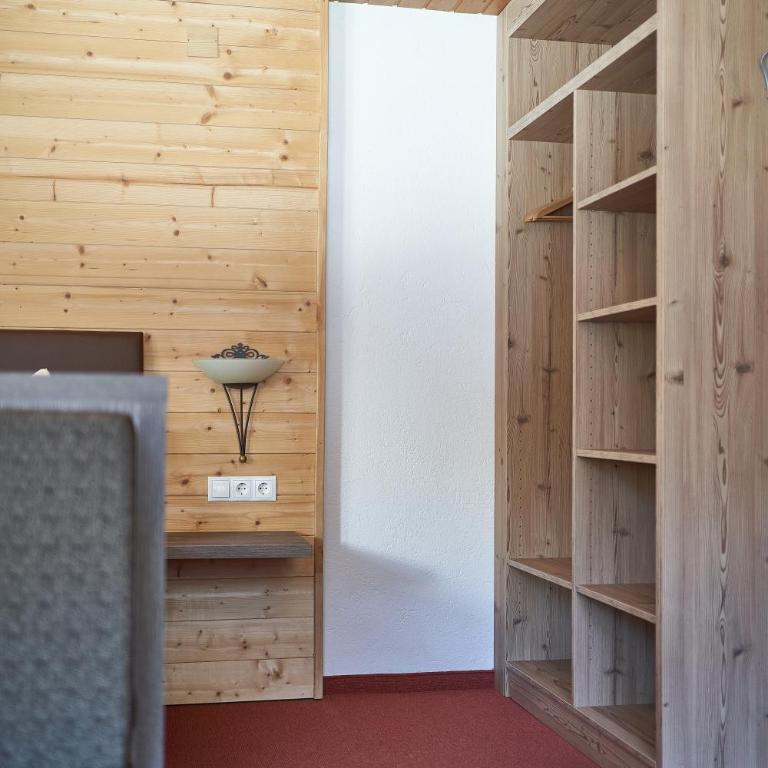 Gästehaus Judith - Standard Apartment mit Balkon - 17
