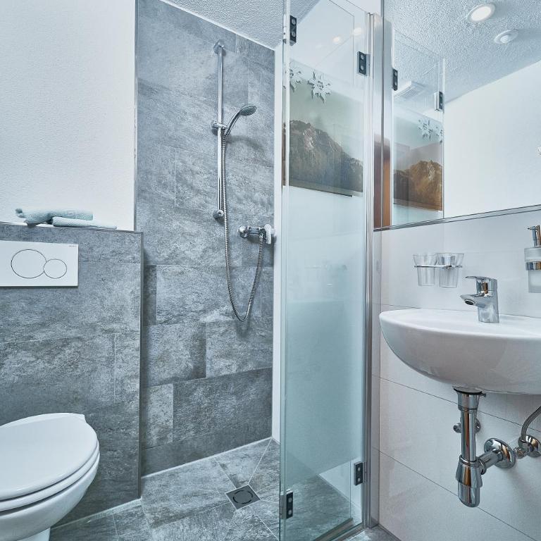 Gästehaus Judith - Standard Apartment mit Balkon - 23