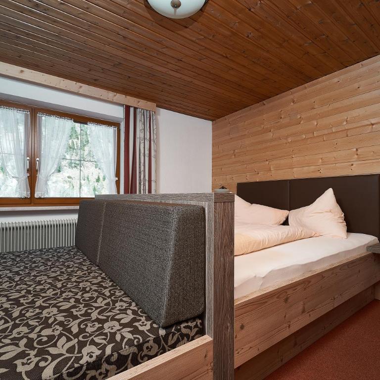 Gästehaus Judith - Standard Apartment mit Balkon - 25