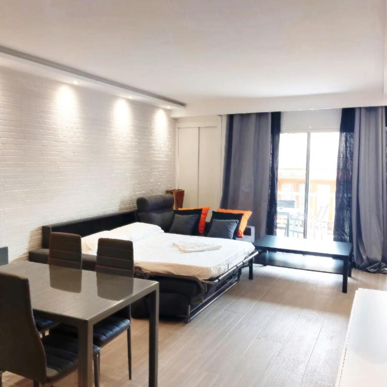 CONYPRA Modern and Renovated with Terrace WIFI - Apartamento - 21