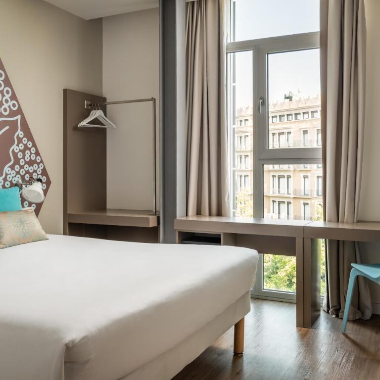 ibis Styles Barcelona Centre - Habitación Doble Estándar - 15