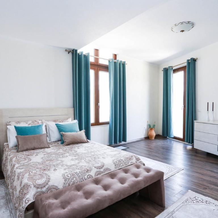 Villa Semiramis - Vila - 12