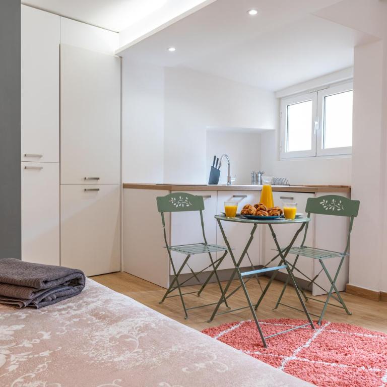 CHARMANT STUDIO RENOVÉ 150m DE MONACO - Appartamento con 1 Camera da Letto - 5