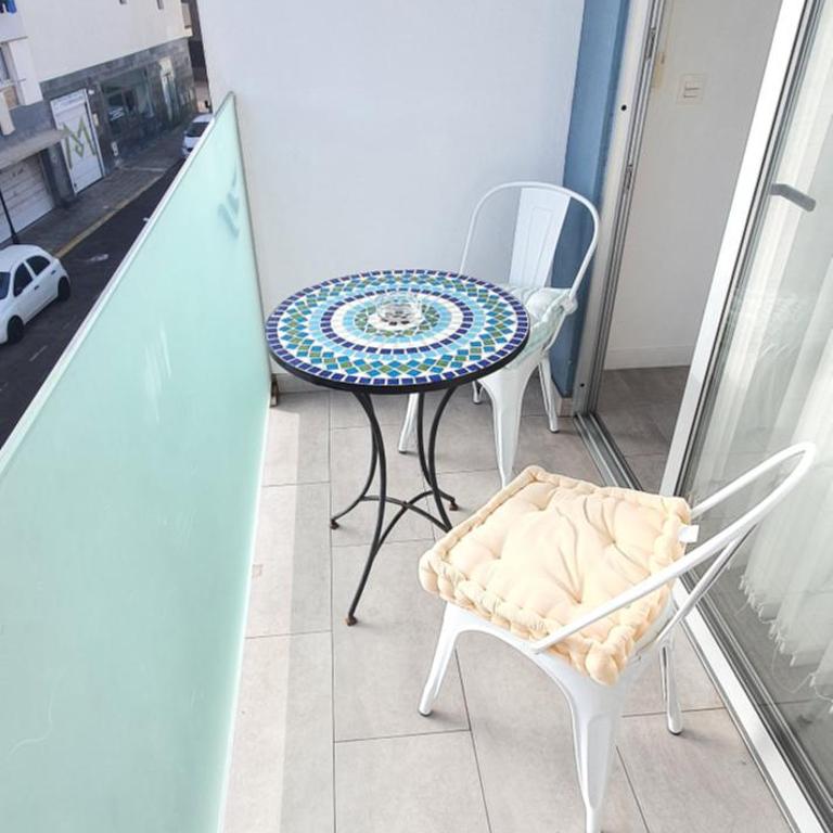 COZY & confortable Junior Suite by Bristo Sunset # GOOD WIFI, terrace and POOL - Apartamento con balcón - 21