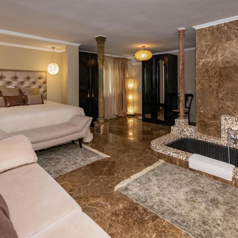 Villa in Puerto Cabopino - Villa - 23