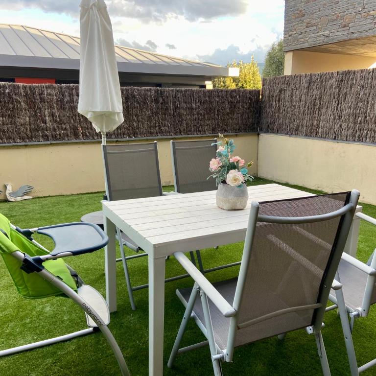 Cal Xera - Acollidora planta baixa amb jardí privat i llar de foc - Apartment mit 2 Schlafzimmern - 2