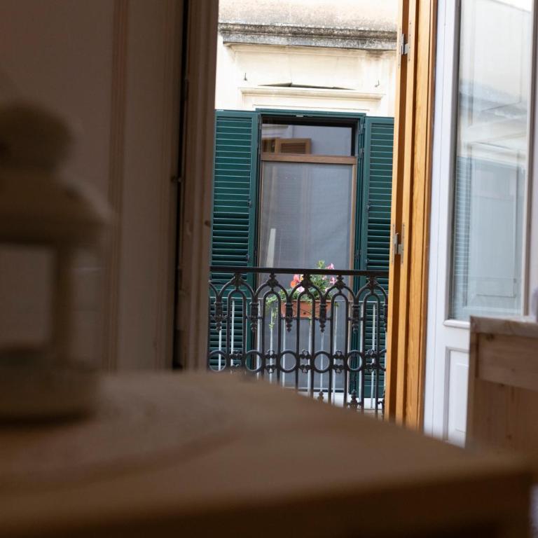 Antica Dimora dei Nonni - Quadruple Room with Balcony - 15