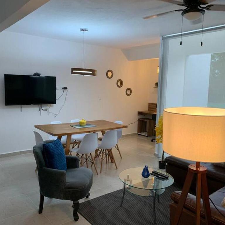 Hermoso apartamento piscina, céntrico, área libre. - Apartamento de 2 dormitorios - 4