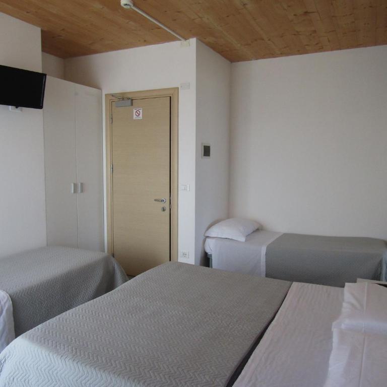 Hotel Atene - Camera Quadrupla - 4