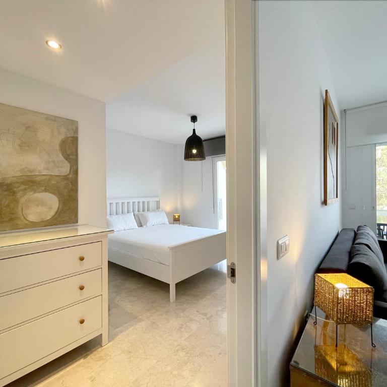 MIRAFLORES DEL PALO - Apartamento de 1 dormitorio - 2
