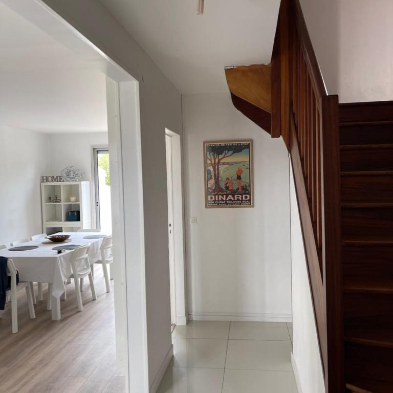 La Palmerais Dinard - 5 min de la plage - Four-Bedroom House - 4