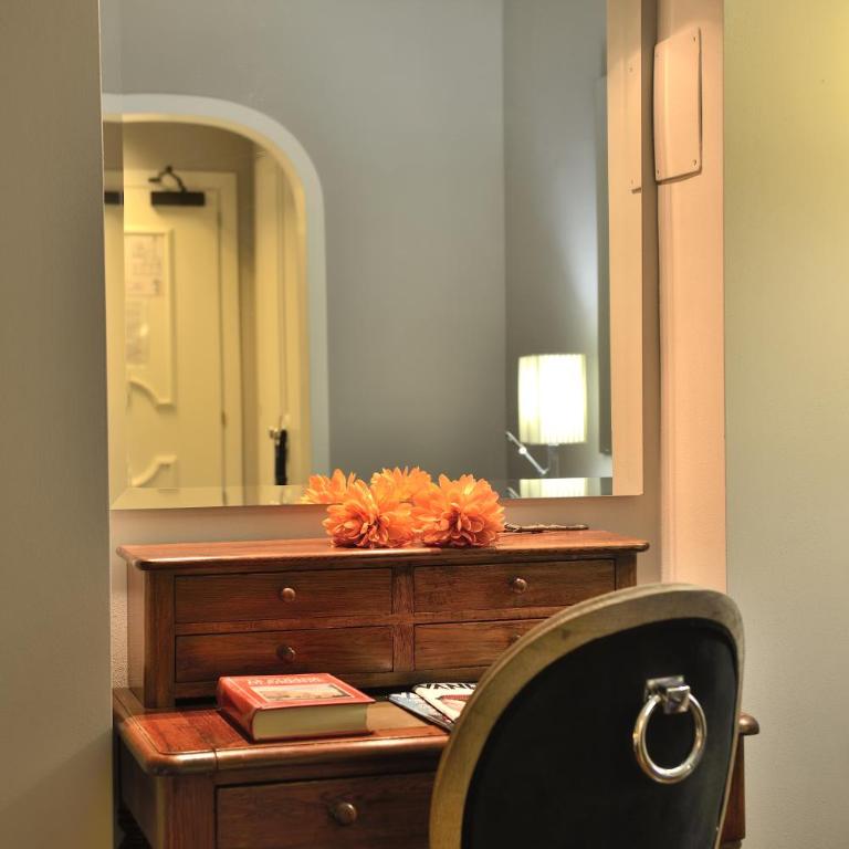 Hotel Roma - Classic Double or Twin Room - 13