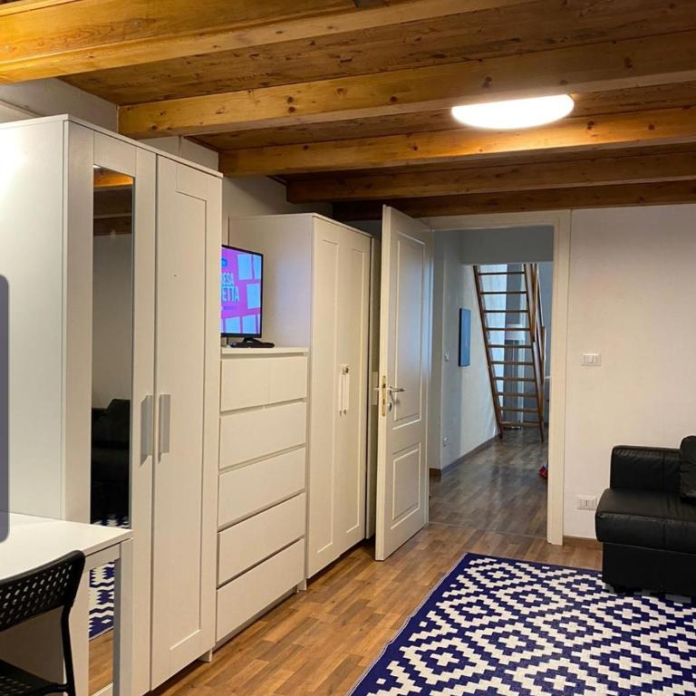 Casa Marsili - Two-Bedroom Apartment - 11