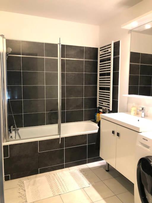 ***Suite Parklane* 5min Disney & Shopping * NEW*** - Apartment mit 1 Schlafzimmer - 6