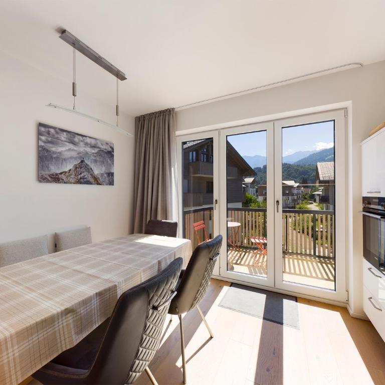 Gamserl - Family Room with Mountain View - 11